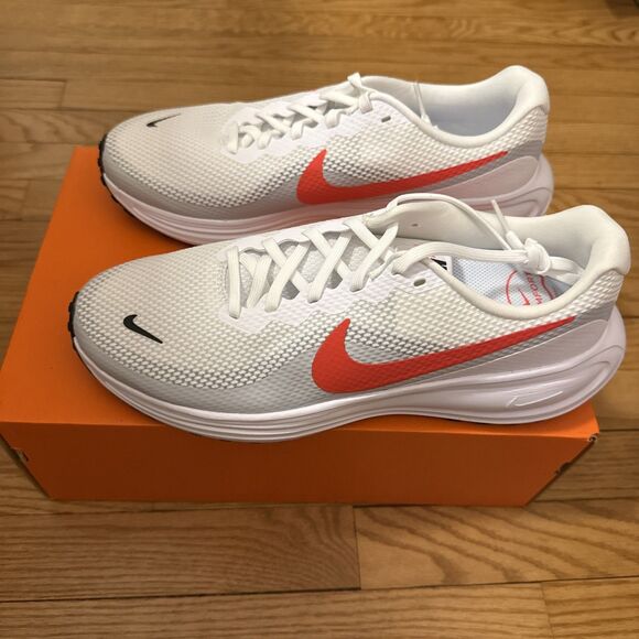 Nike Revolution 8 White Bright Crimson Size 10.5 New NIB main image 7